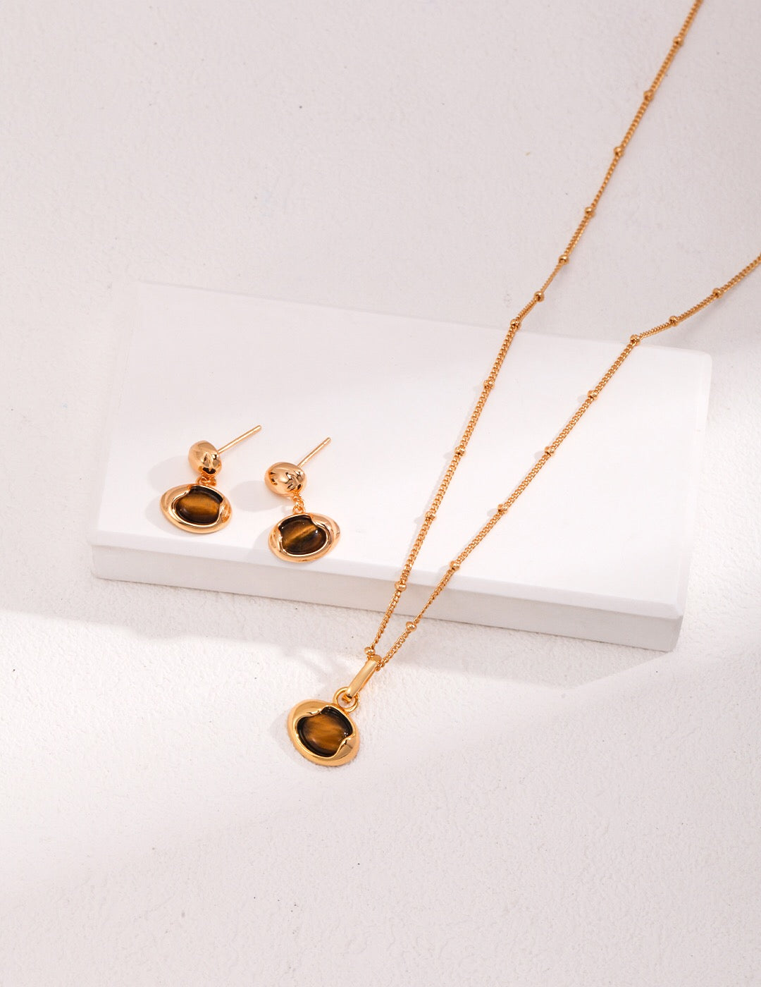 Tiger Eye Stone Necklace-1