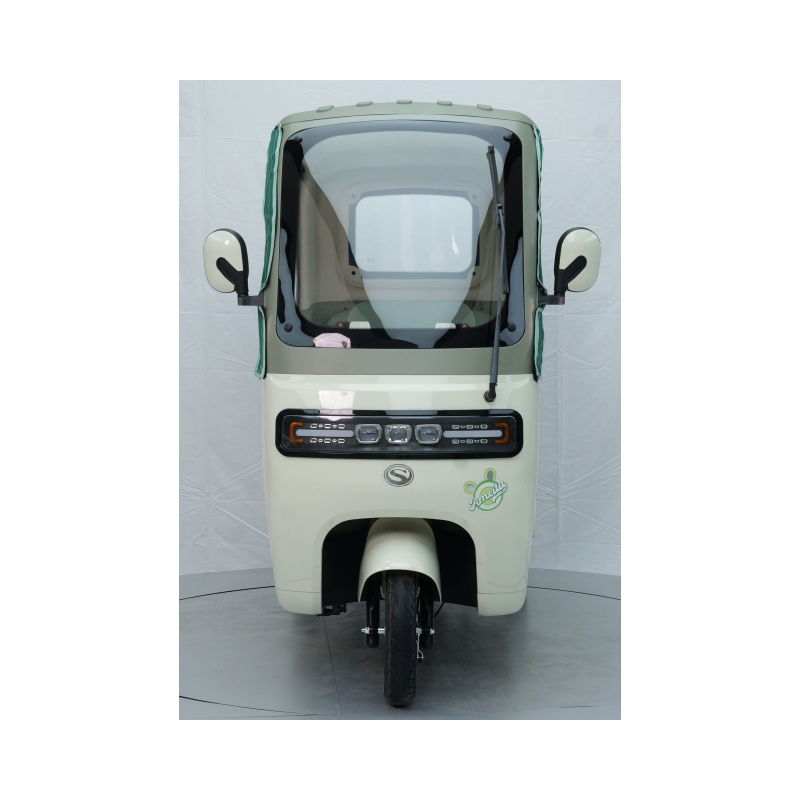 Electric tricycle hydraulic suspension close-up