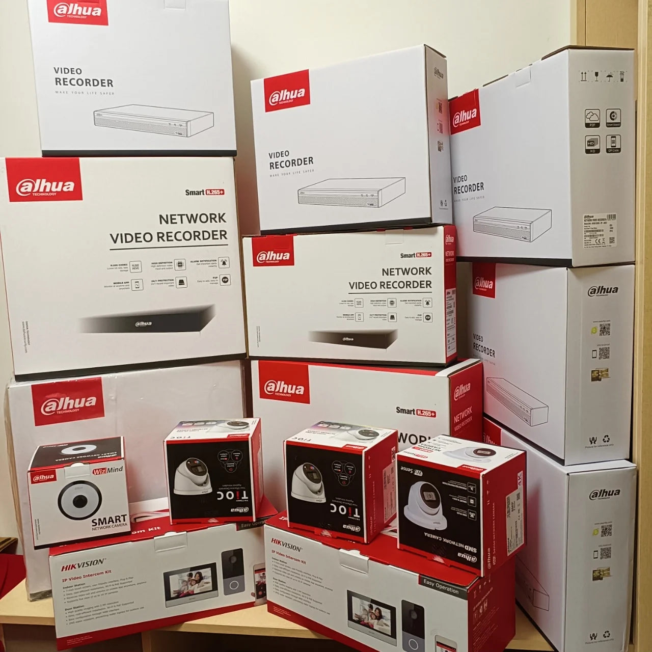 4K Dual Lens Solar WIFI Camera IP66 Outdoor Waterproof Two-Way Audio Solar Panel 6W TF Card( Max 128GB) & Cloud-3