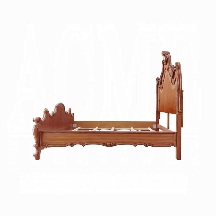 Oversized scrolled trim Picardy bed