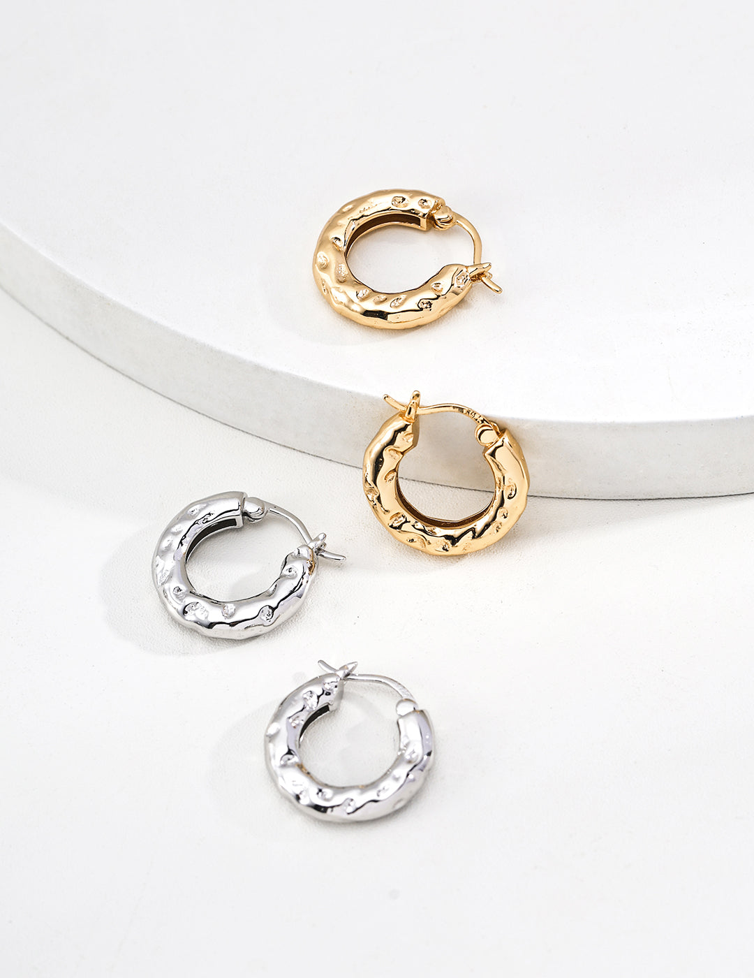 Minimal Zircon Hoop Earrings-0