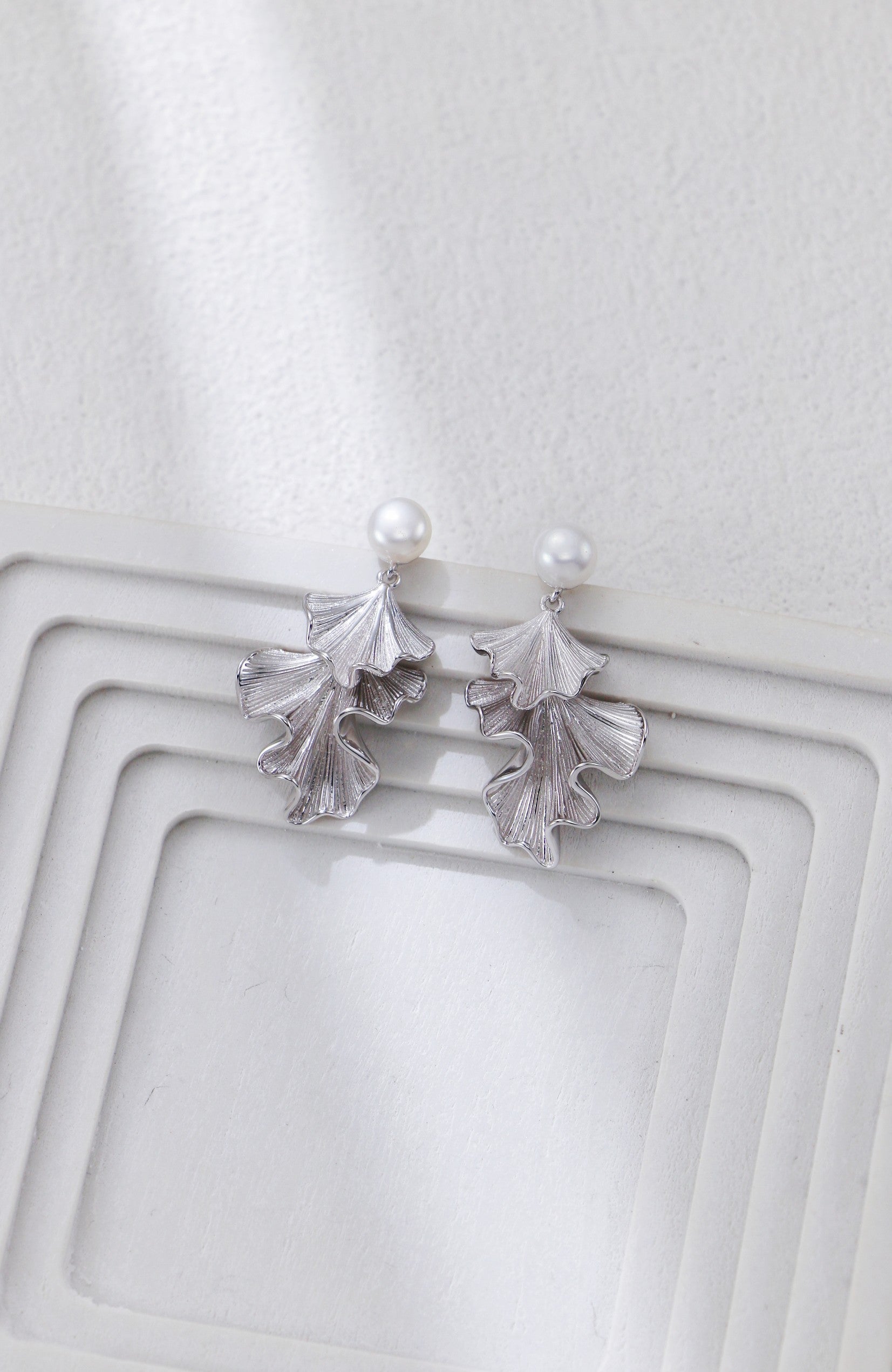 Ginkgo Leaf Pearl Drop Earrings-2