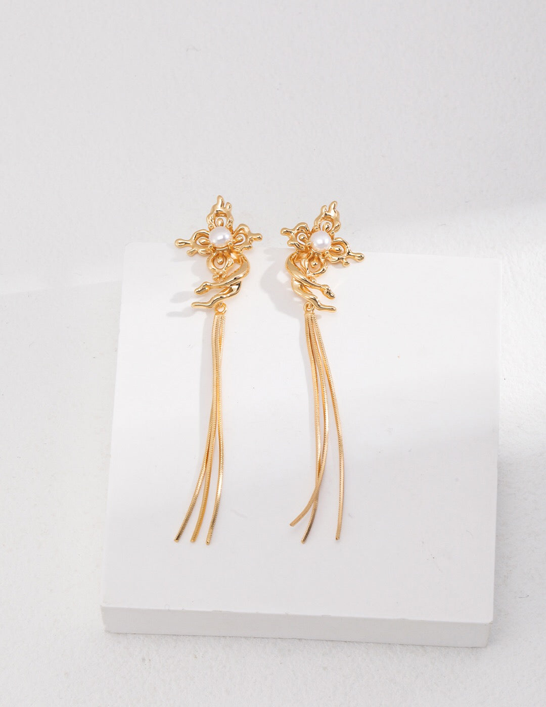 Vintage Style Pearl Tassel Drop Earrings-0