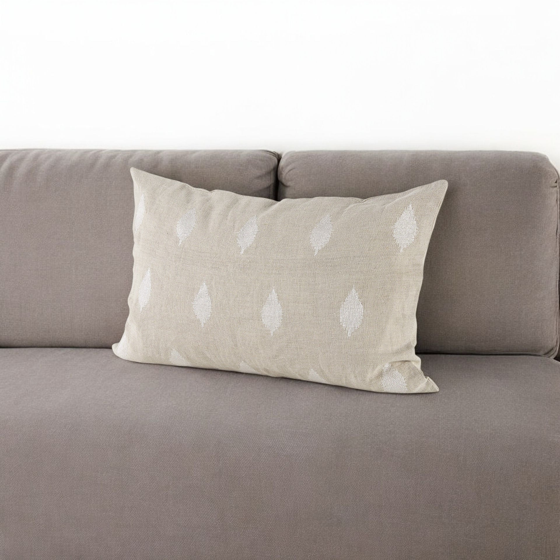 Beige And White Leaf Pattern Lumbar Pillow Cover-0