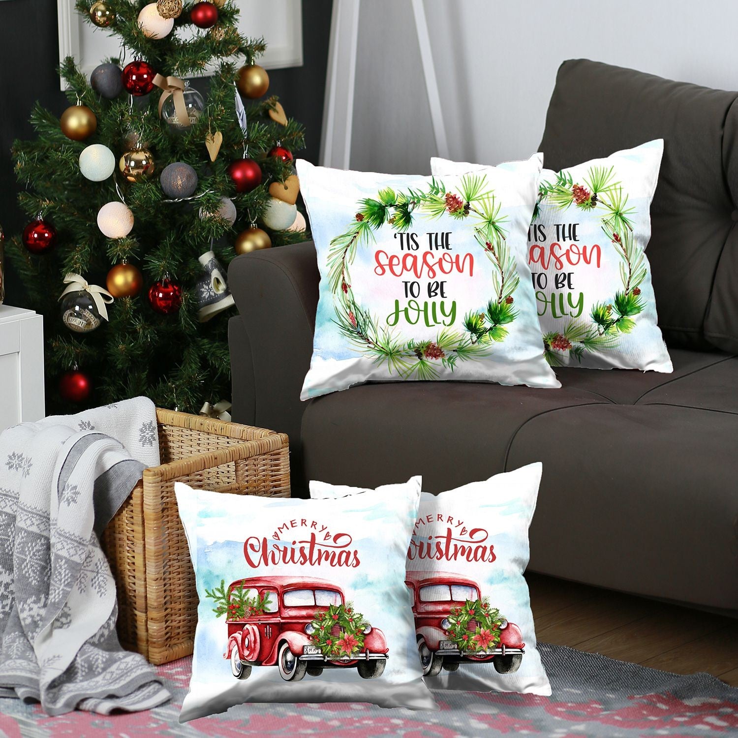 Set of Four Green Red and White Merry Christmas Tis the Season Christmas Wreath Fabric Throw Pillows-4