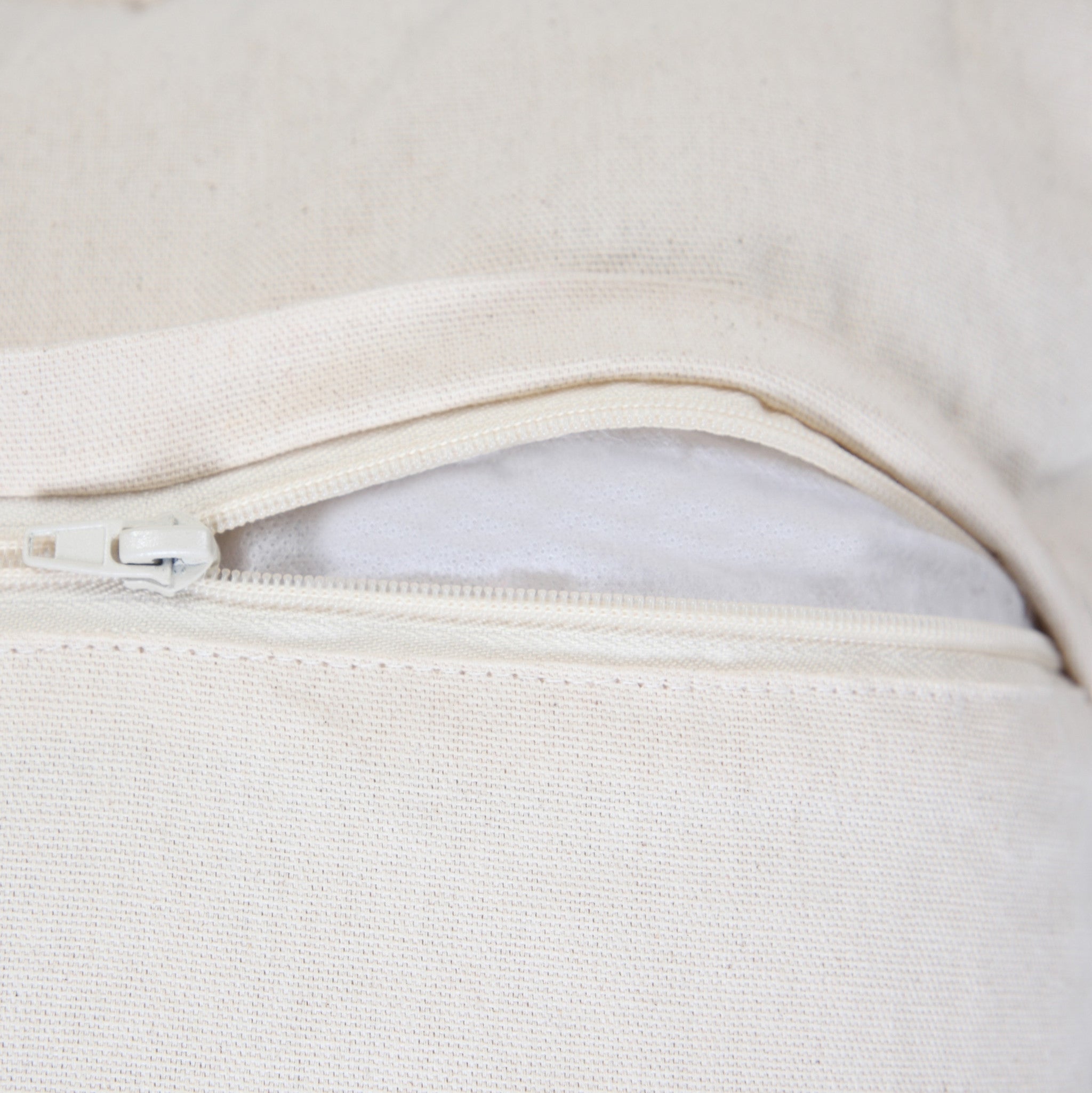 20" X 20" Heathered Gray And Off-White 100% Cotton Geometric Zippered Pillow-6