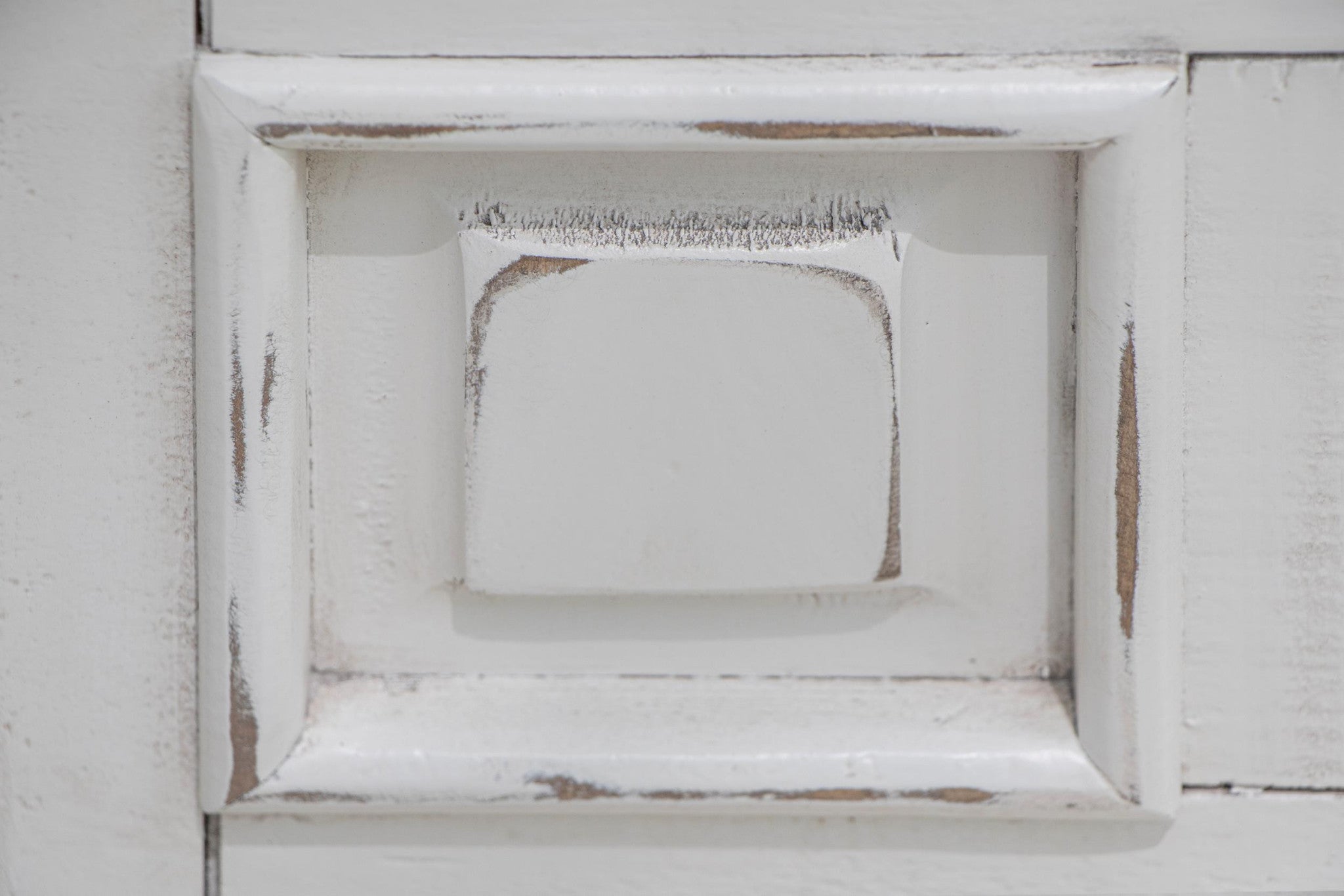 55" White Solid Wood Three Drawer Gentlemans Chest-7