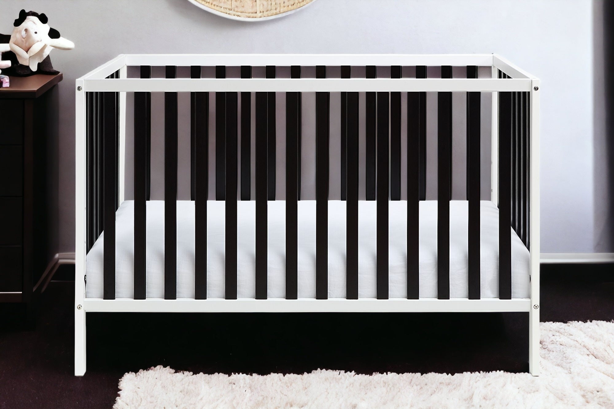 Black and White Solid and Manufactured Wood Standard Three In One Convertible Crib-8