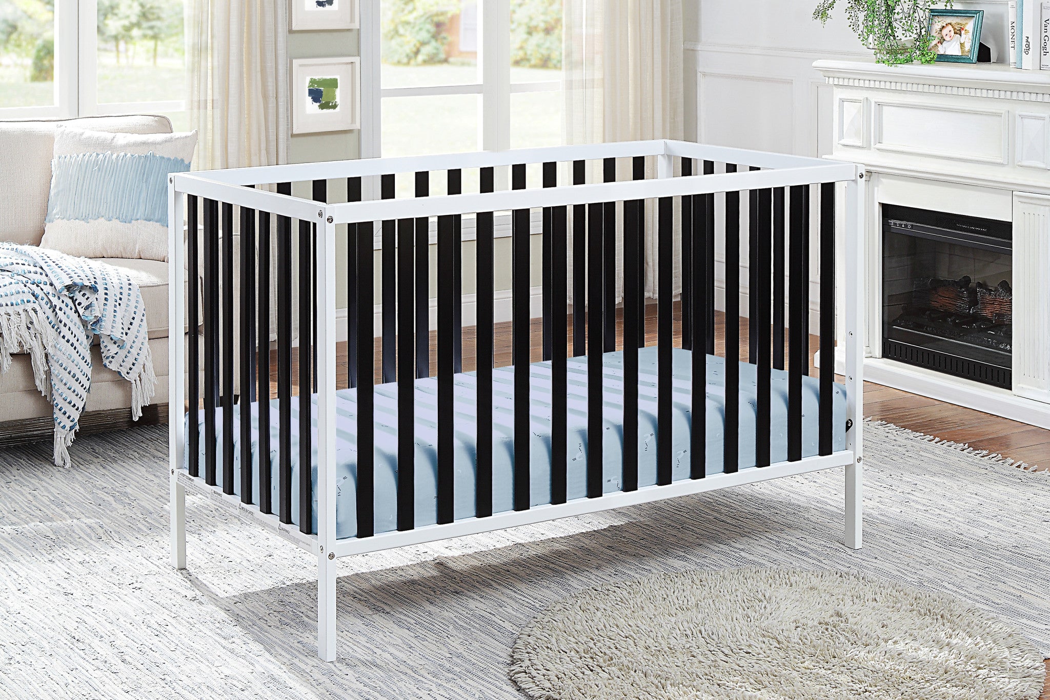 Black and White Solid and Manufactured Wood Standard Three In One Convertible Crib-6