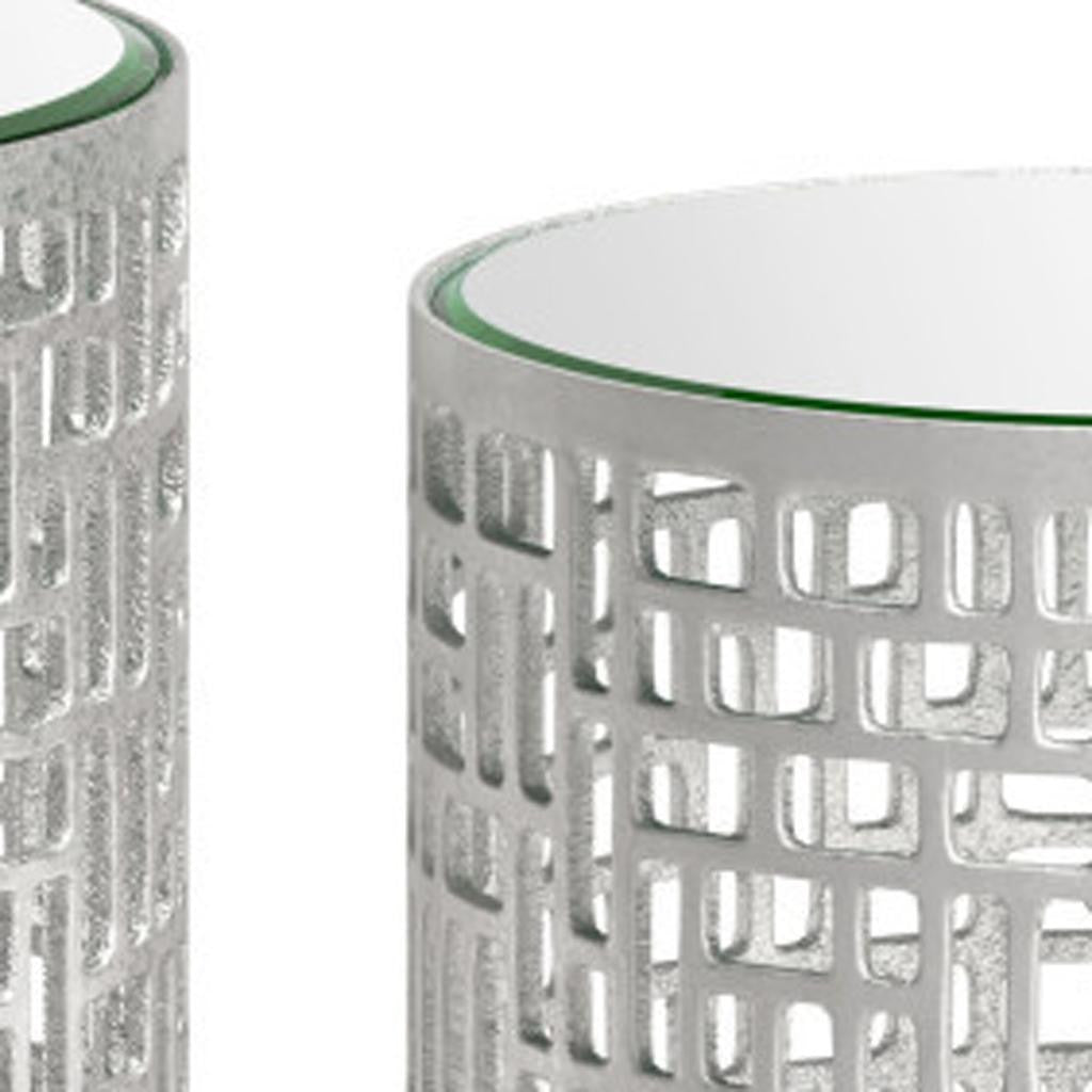 20" Silver Mirrored Glass And Aluminum Round Pedestal End Table-6