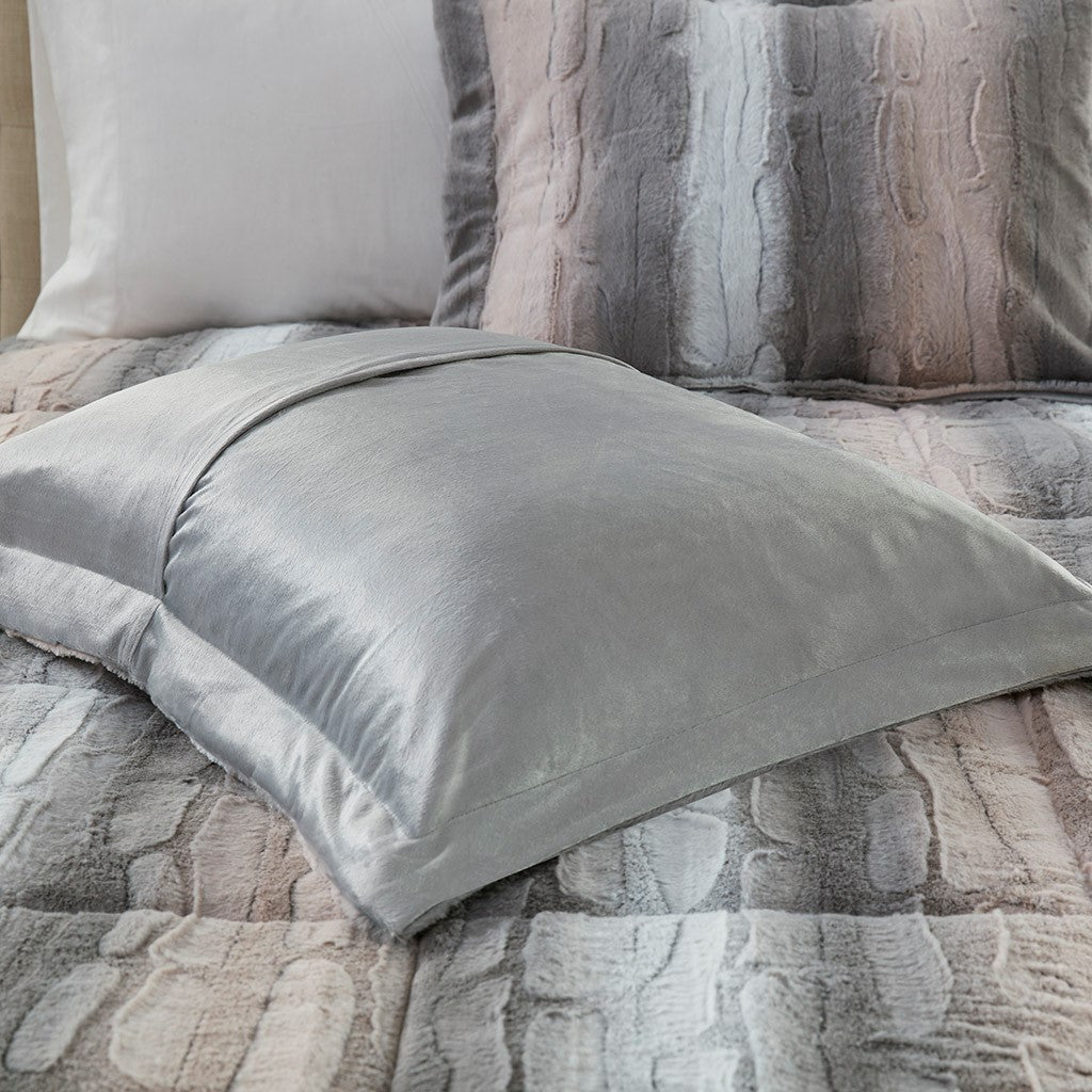 Set of Four Gray And Pink Striped King Ring Stitch Polyester Sham And Comforter-8