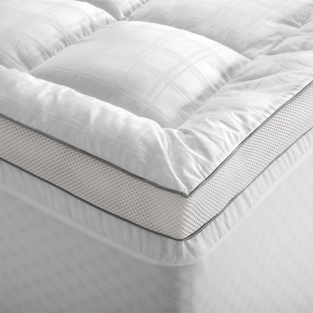 NNEDSZ Accessorize Deluxe Hotel Mattress Topper Super King-2