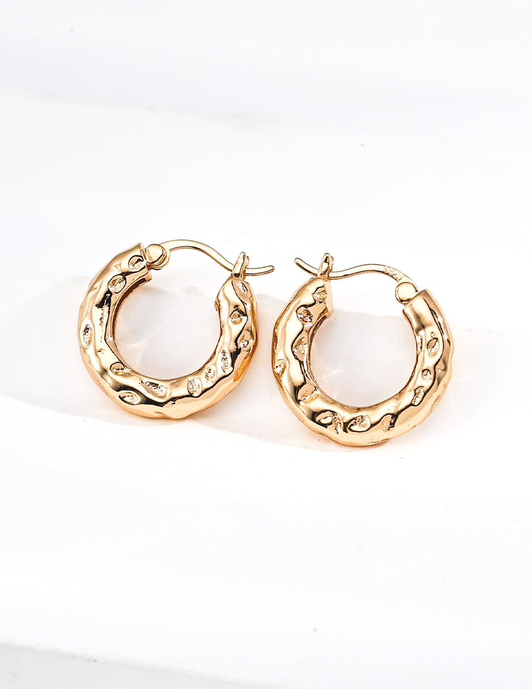Minimal Zircon Hoop Earrings-1