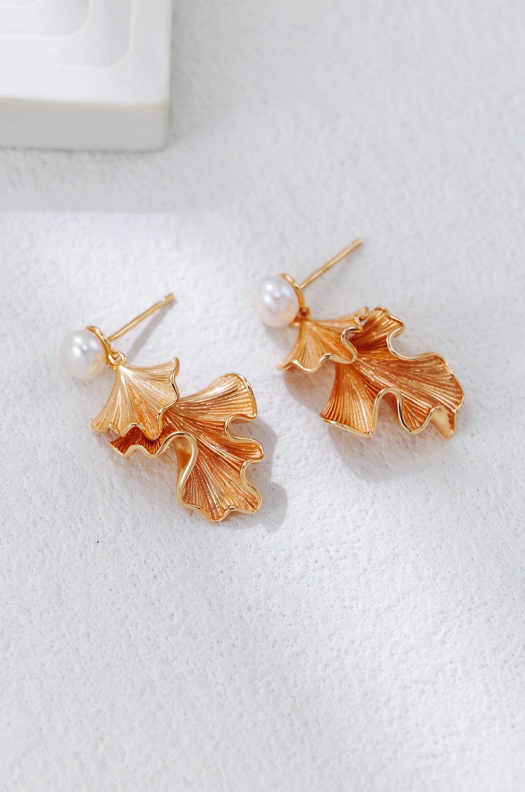 Ginkgo Leaf Pearl Drop Earrings-4